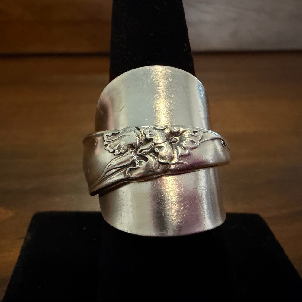 White Orchid Saddle Spoon Ring